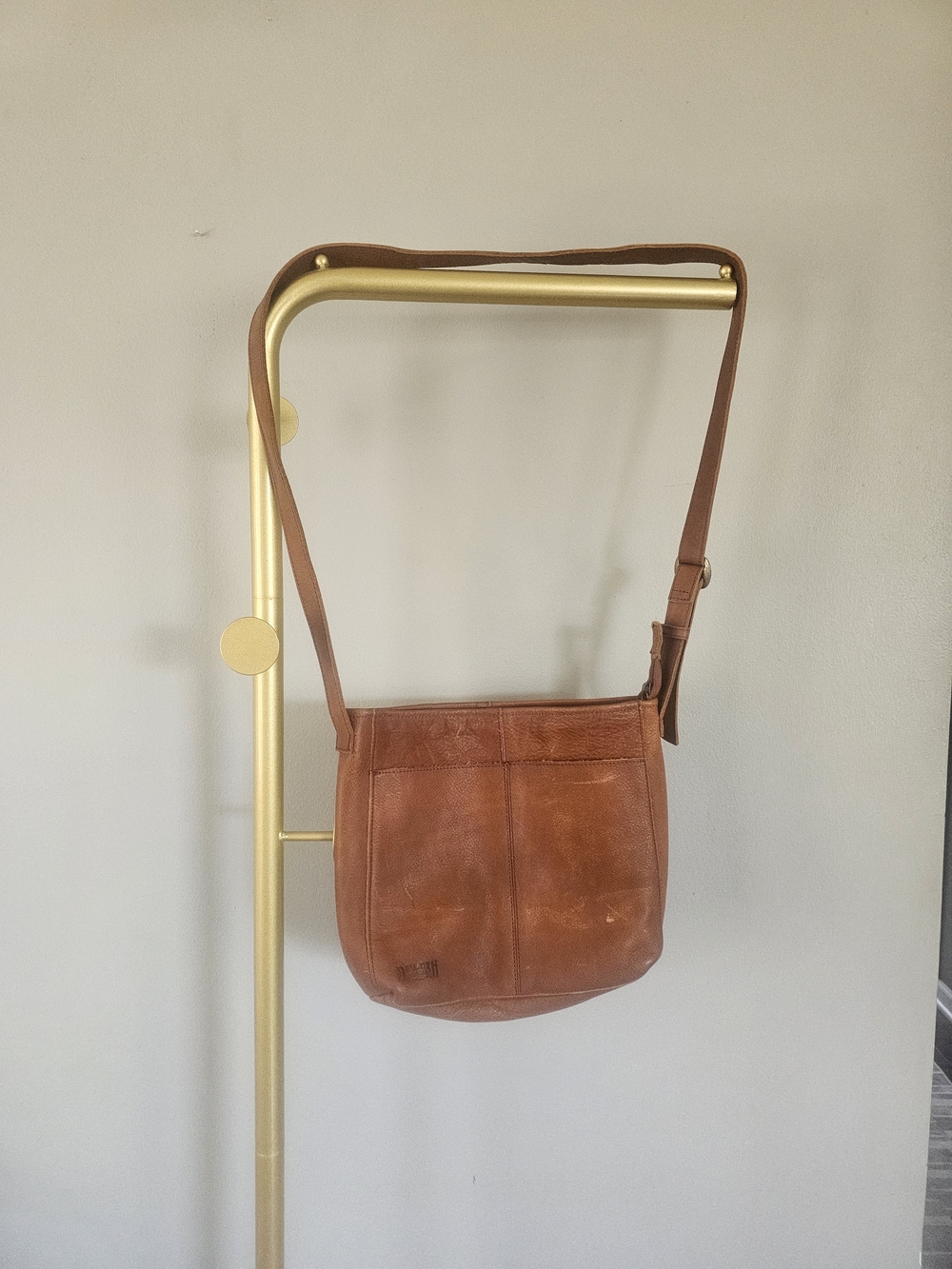 Duluth Trading Co Brown Leather Crossbody Bag